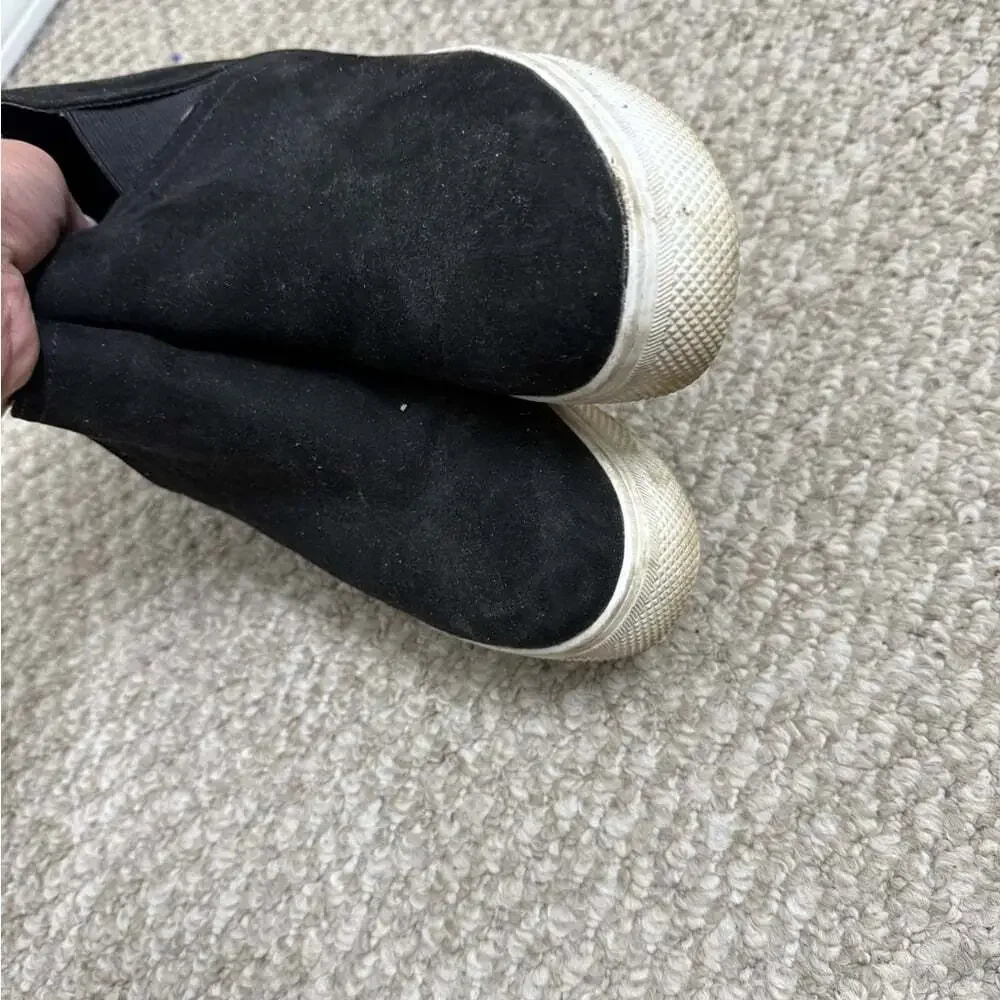 Steve Madden Wedgie Black Suede size 9 shoes